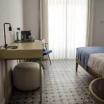 Emcasa Boutique 4* 劳林哈