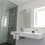 Emcasa Boutique 4*