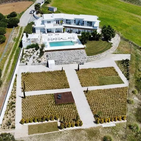 Emcasa Boutique Guest house 4*