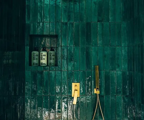 Maison d'hôtes Emcasa Boutique 4*